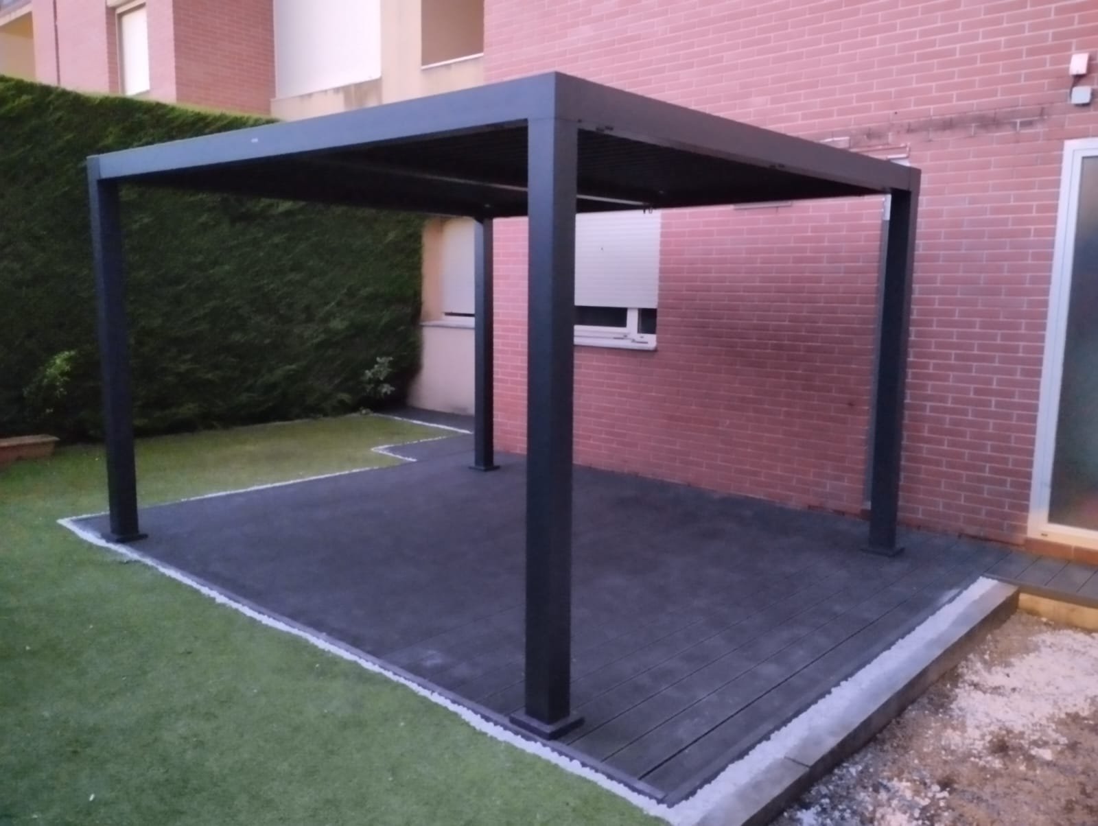 Sustitución de Suelo de Madera por Sistema de Tarima Rastrelada de Composite - Imagen 6