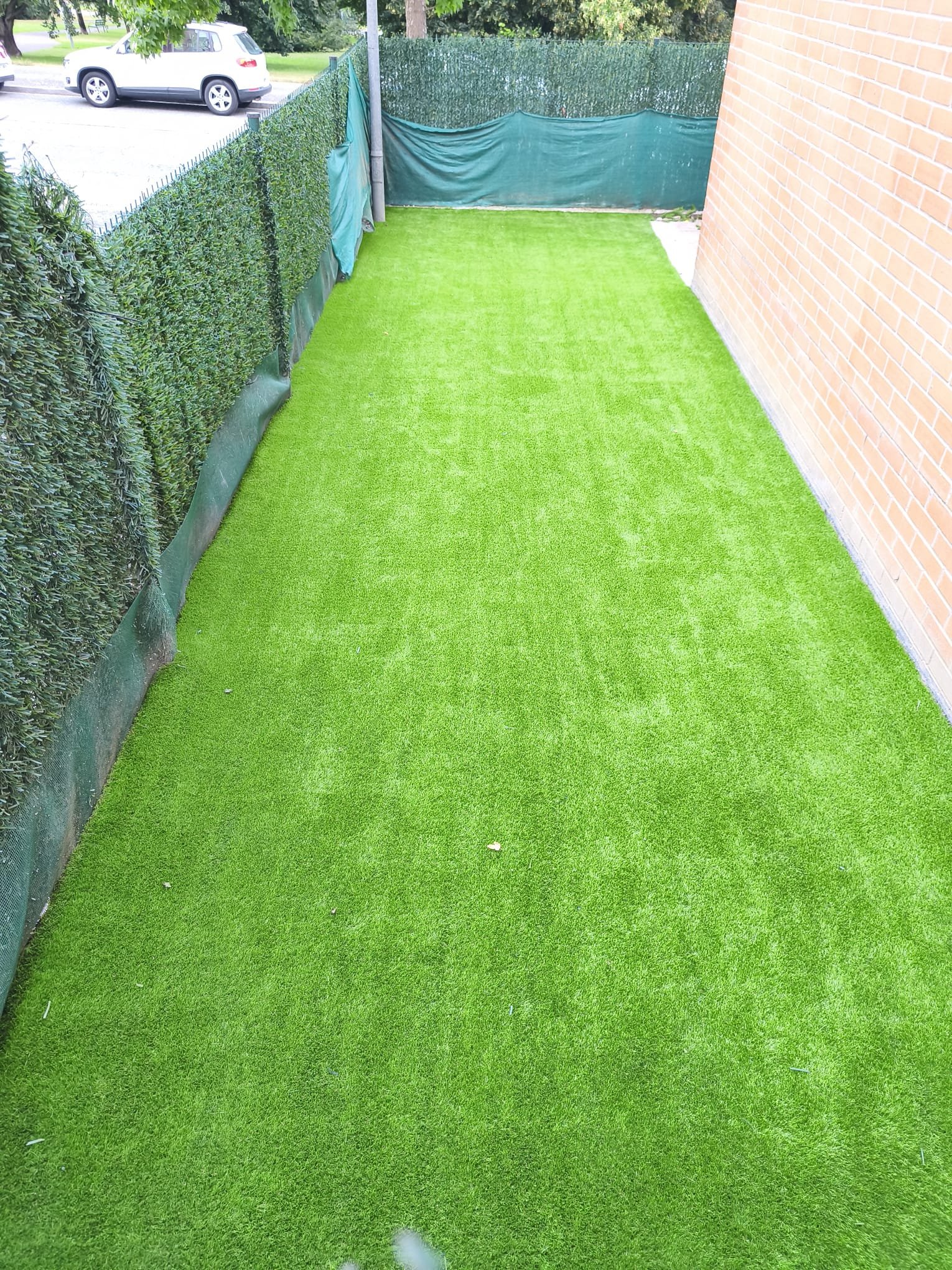 Instalación de Césped Artificial en Espacio Exterior